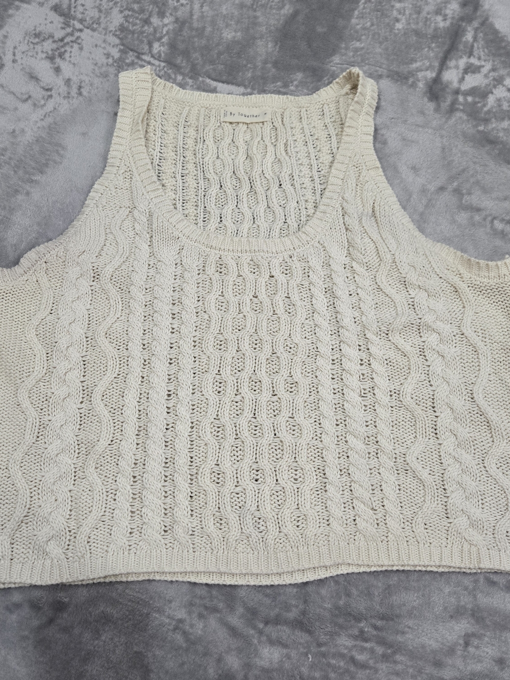 By Together Cream Cable-Knit Sweater Cropped Tank Top Size Medium Thin Straps